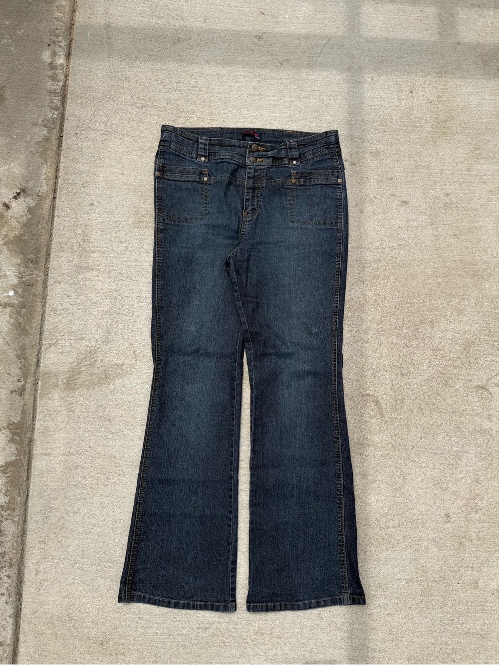 Women's Dark Wash Boot Cut Jeans - Tailored Flare